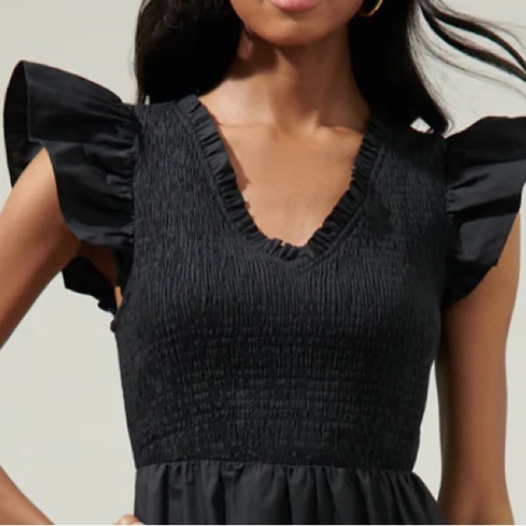 SUGARLIPS Sunfire Smocked Bodice Tiered Midi Dress - Picture 2 of 11